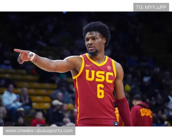 詹姆斯核心圈卷入调查，二十年老友曼西亚斯主动交手机